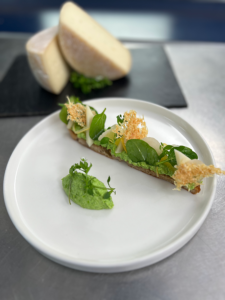 Bruschetta à la tomme de chèvre