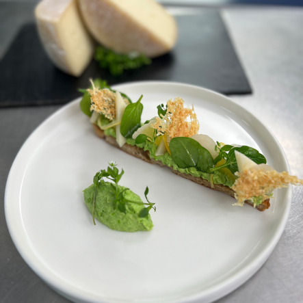 Bruschetta à la tomme de chèvre