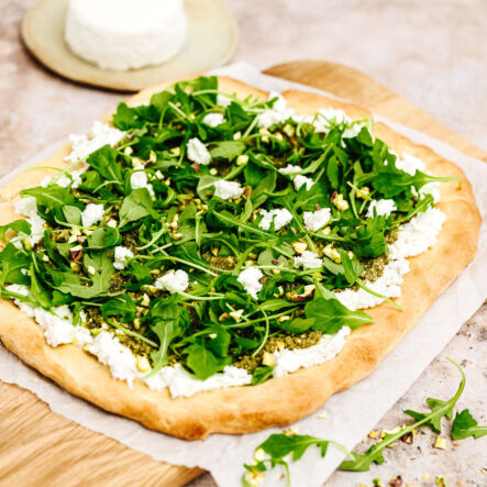 Pizza Verte au pesto et chèvre frais